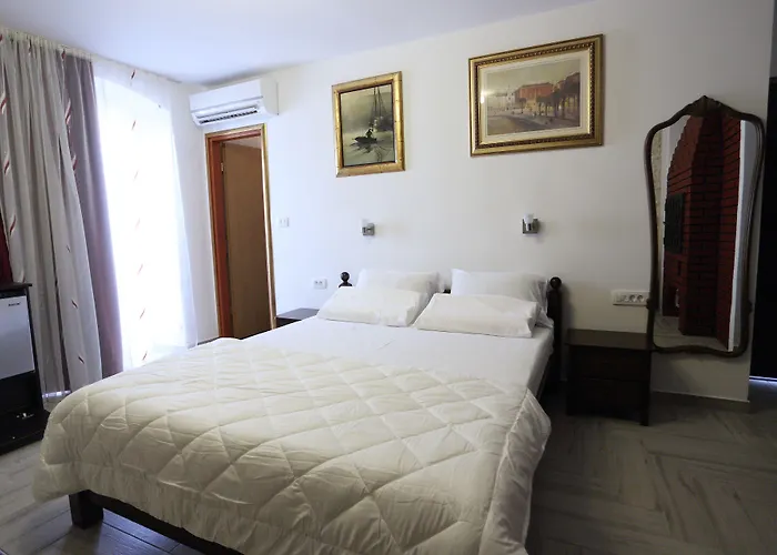 Golden Gate Dream Guest house 3*