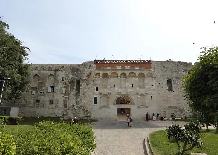 Golden Gate Dream 3* Split