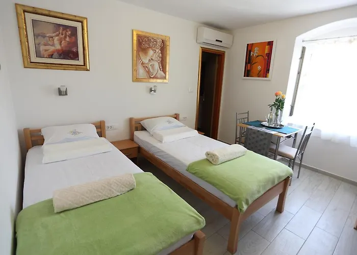 Golden Gate Dream Pensión Split