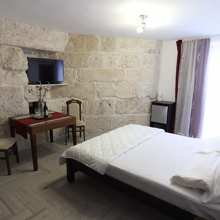 Pensión Golden Gate Dream 3*